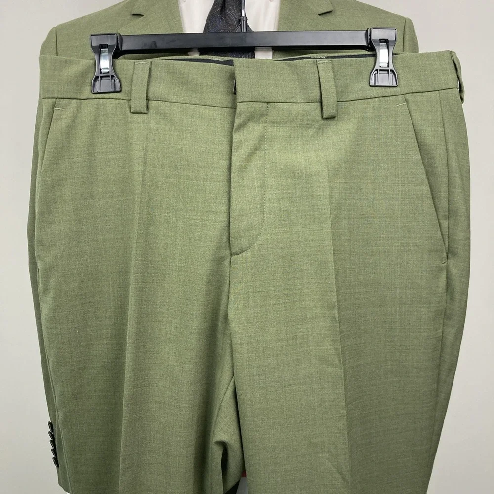 HUGO by Hugo Boss Mens Modern fit 2-pc Suit Jacket 36S 32W 30L Olive Green